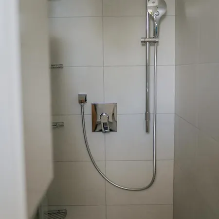Luxury Weisses Rossl Residenzen By Seebnb Appartement Pörtschach am Wörthersee